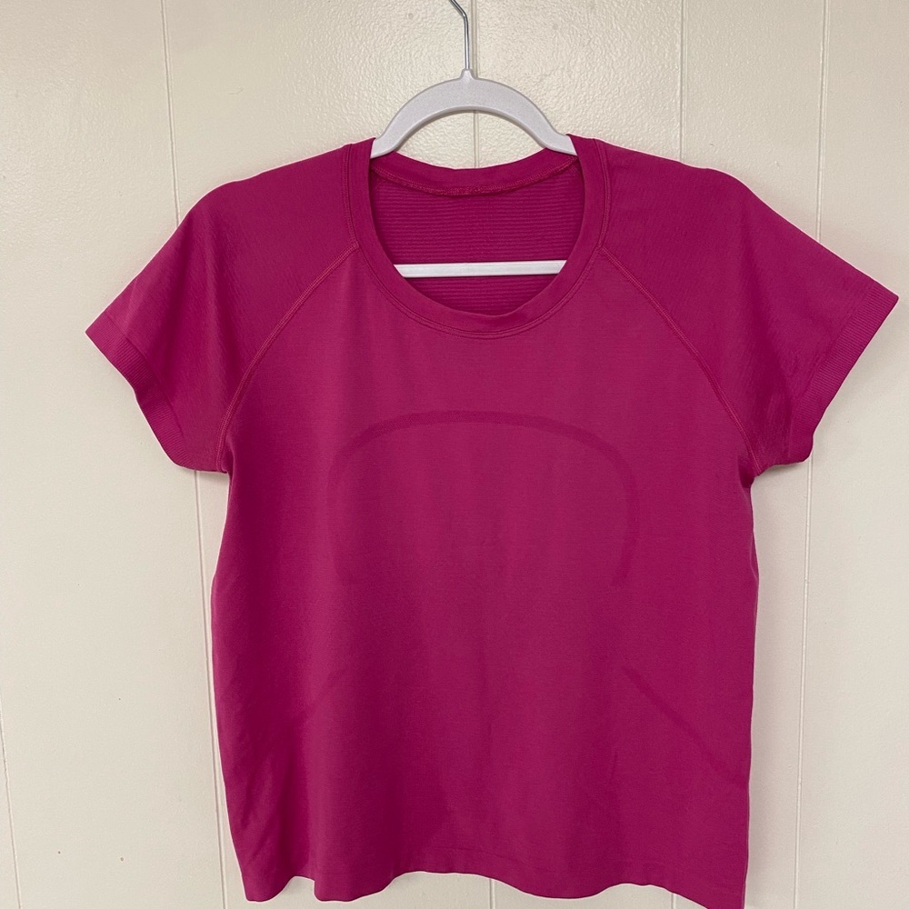 lululemon athletica Pink Short Sleeve Tee